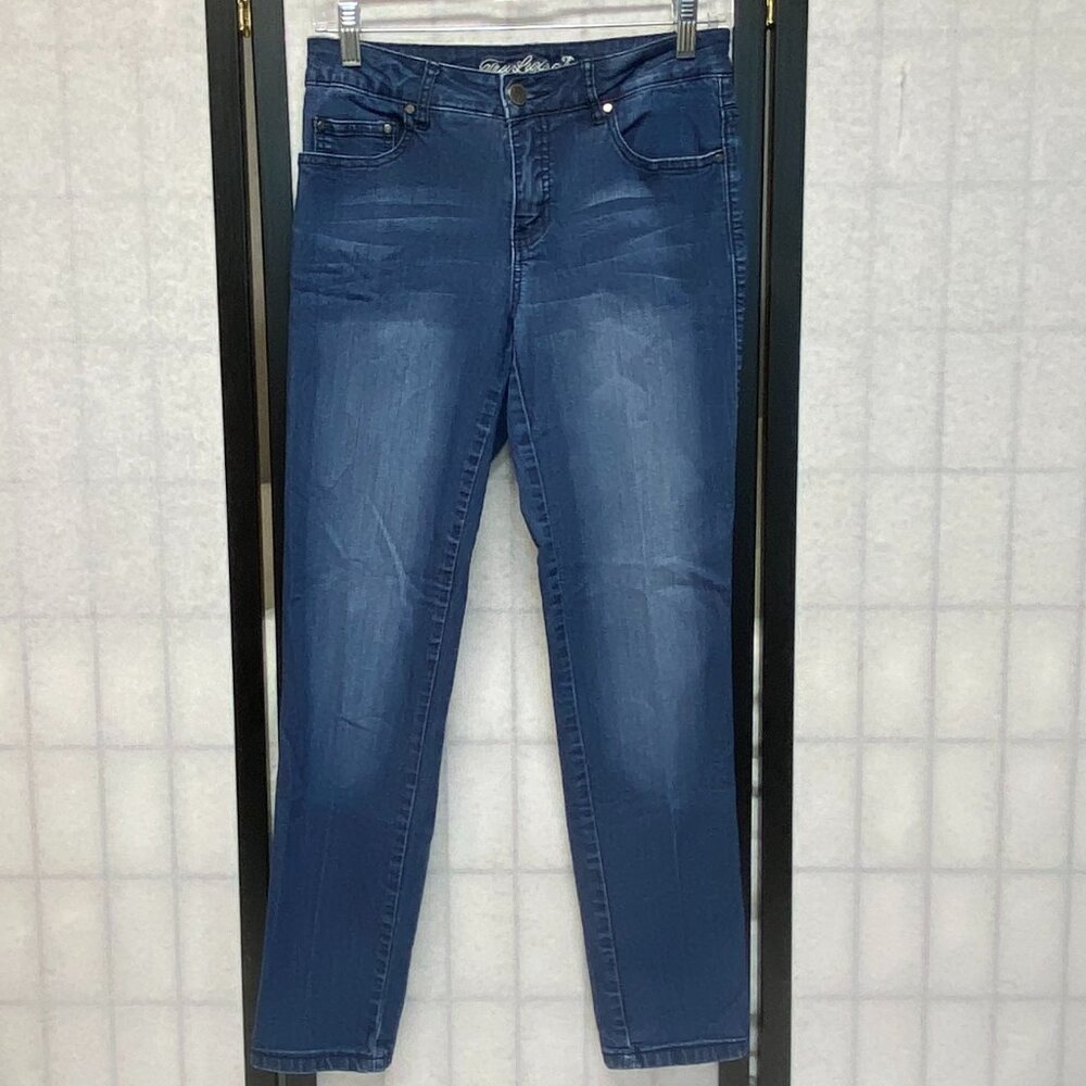 Tru Luxe Premium Platinum Stretch Mid Rise Straight Denim Medium Wash Jeans 2